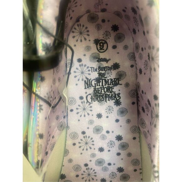 Disney Women’s Nightmare Before Christmas Low Top Slip-On Sneakers Sz 9 - Picture 5 of 7